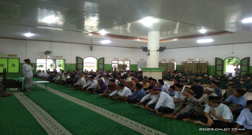 Ifthor Jama’i Ramadhan ke-10, Ponpes Al Furqon Prabumulih Undang Warga Sekitar.